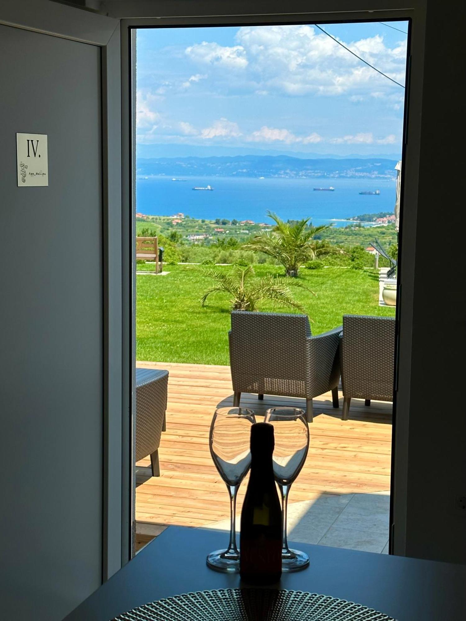 Apartmaji Meli Pu Izola Exterior photo